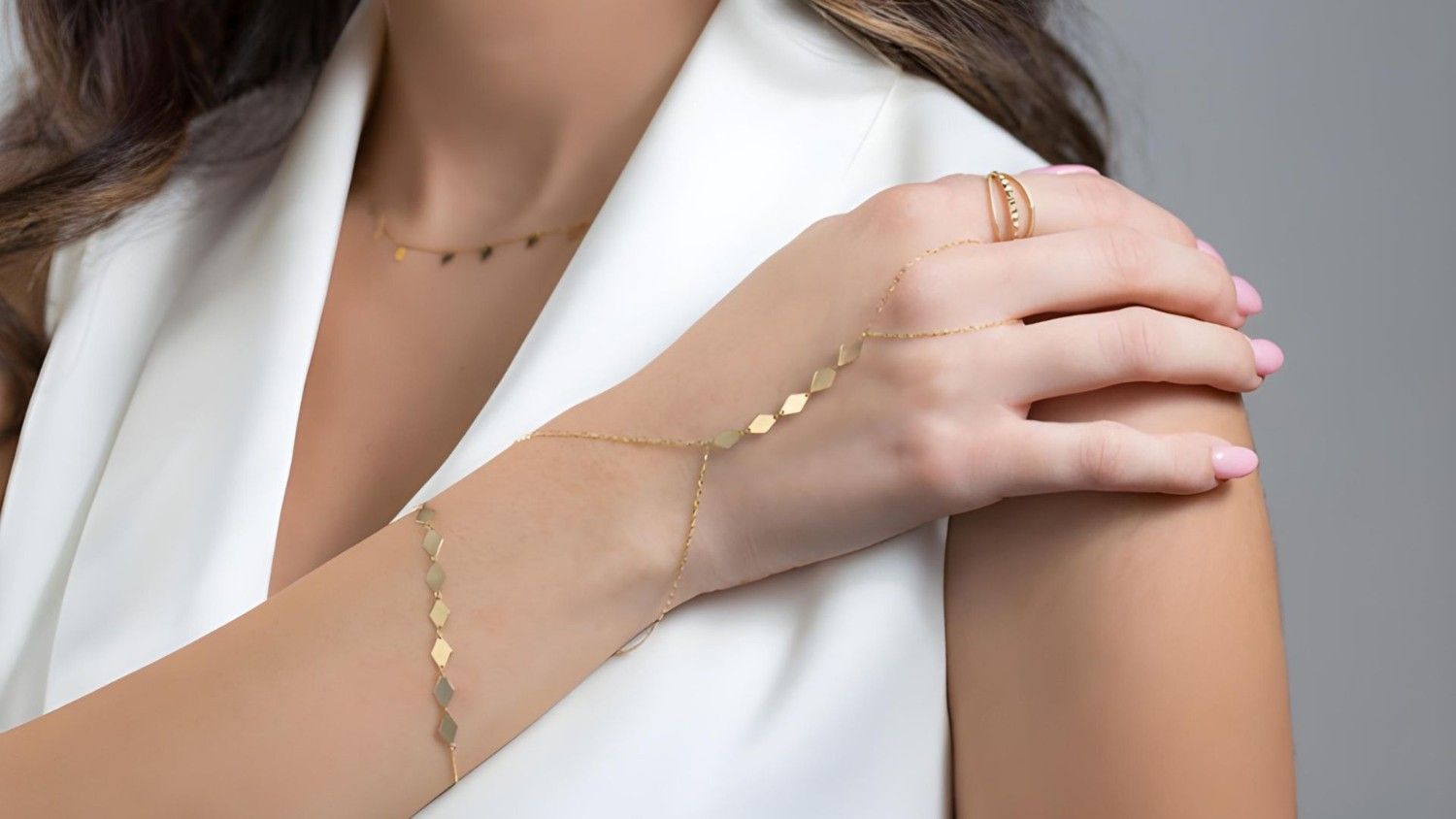 Hand Chain: A Timeless Jewelry Trend with Modern Appeal